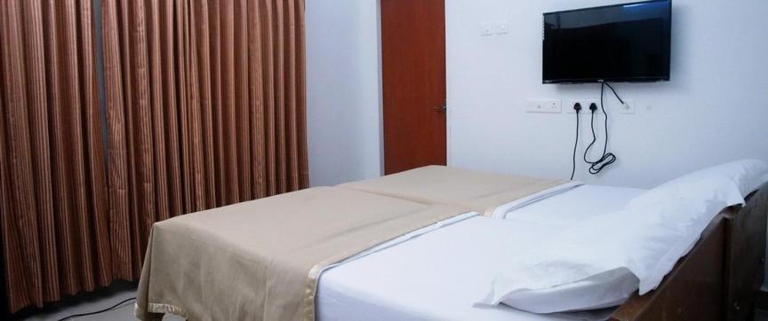 Surag Residency Hotel Tiruchirappalli Szoba fotó